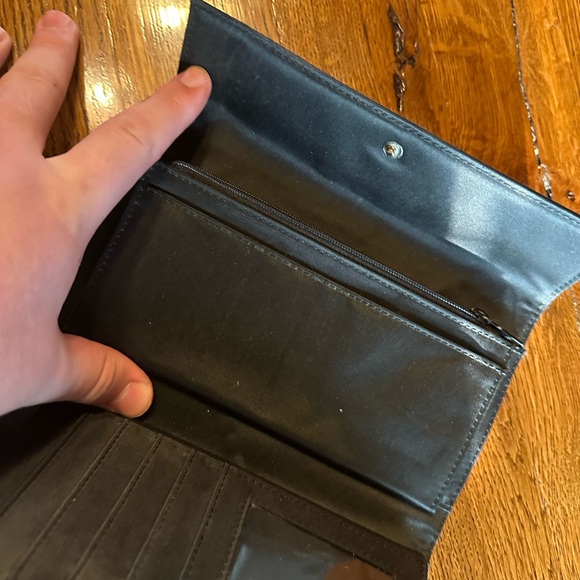 Kate Spade Black Wallet - Picture 4 of 4